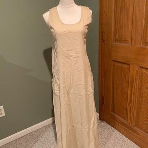 TAN LONG SLEEVELESS DRESS WITH POCKETS SIZE XL  #372